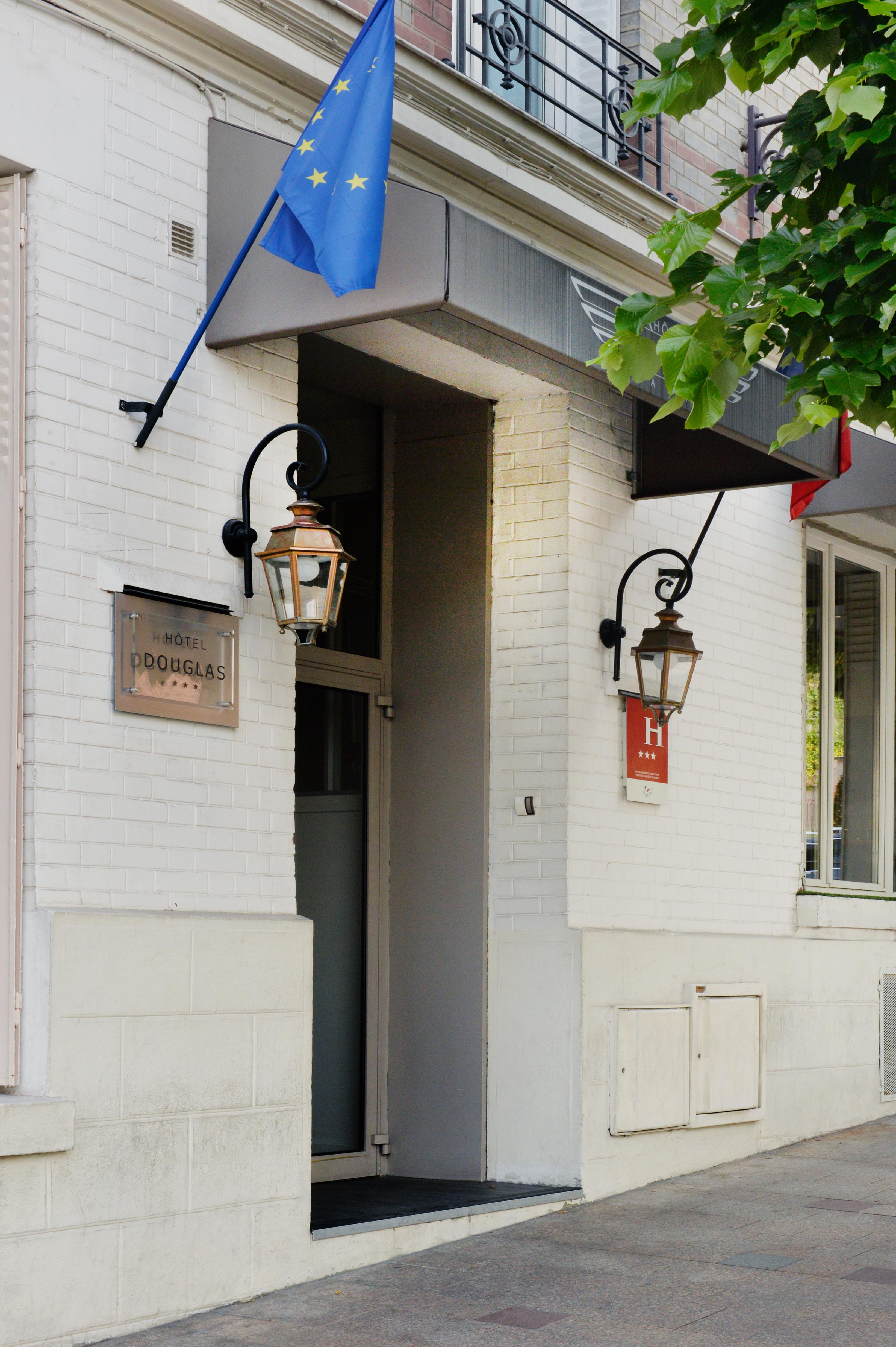 Hotel Douglas Puteaux Eksteriør bilde